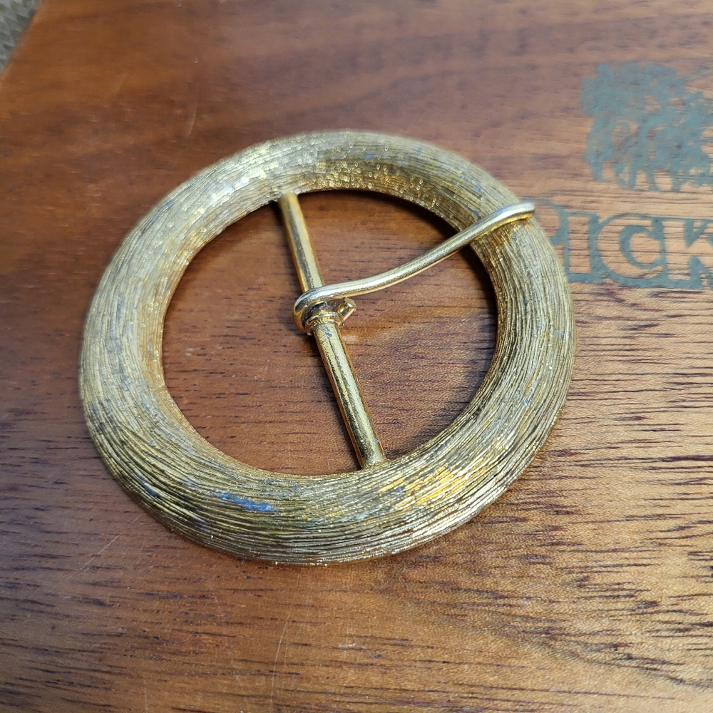 Vintage Yellow Gold Tone Metal Round Belt Buckle